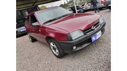 CHEVROLET - KADETT - 1997/1997 - Vermelha - R$ 12.500,00