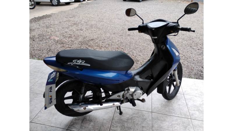HONDA - BIZ 125 - 2010/2010 - Azul - R$ 9.900,00