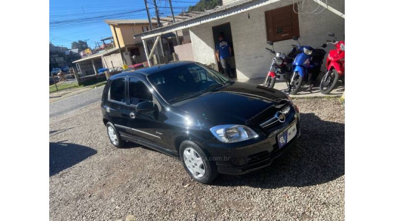 CHEVROLET - CELTA - 2010/2010 - Preta - R$ 26.800,00