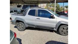 FIAT - STRADA - 2012/2012 - Prata - R$ 41.000,00