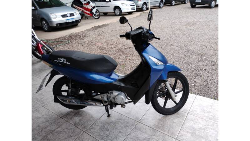 HONDA - BIZ 125 - 2010/2010 - Azul - R$ 9.900,00