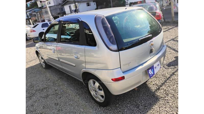 CHEVROLET - CORSA - 2008/2008 - Prata - R$ 28.500,00