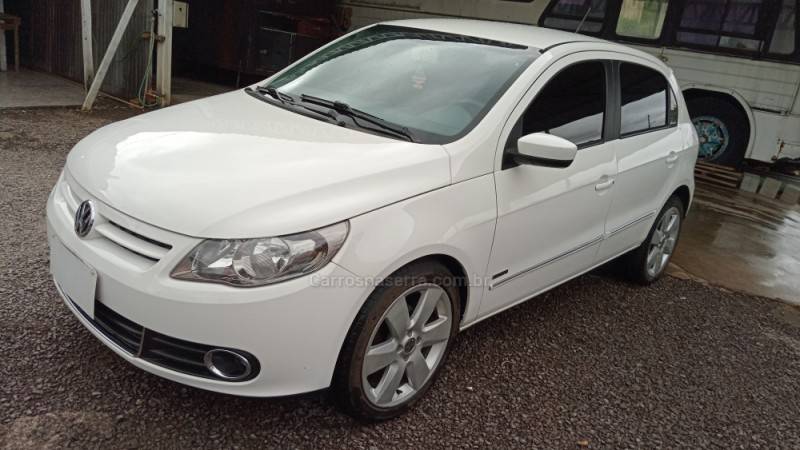 VOLKSWAGEN - GOL - 2010/2010 - Branca - R$ 32.500,00