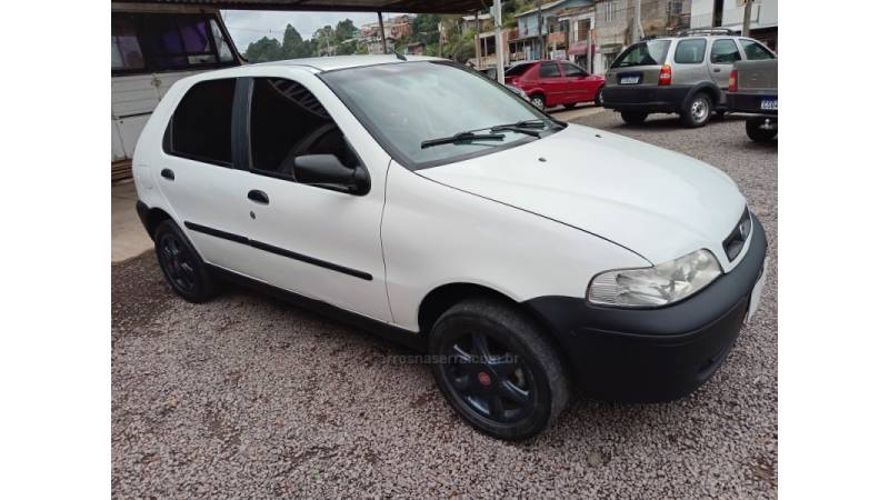 FIAT - PALIO - 2005/2005 - Branca - R$ 17.800,00