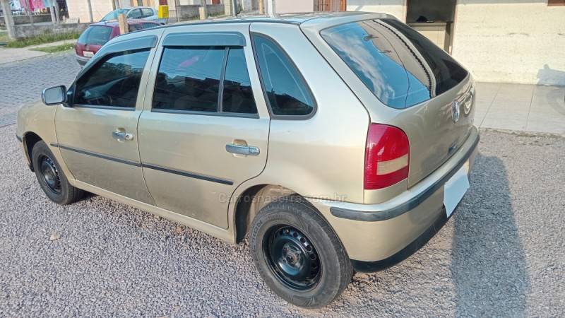 VOLKSWAGEN - GOL - 2000/2000 - Dourada - R$ 14.900,00