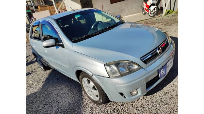 CHEVROLET - CORSA - 2008/2008 - Prata - R$ 28.500,00
