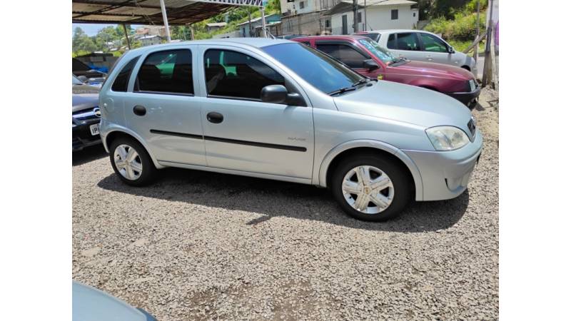 CHEVROLET - CORSA - 2009/2009 - Prata - R$ 25.800,00