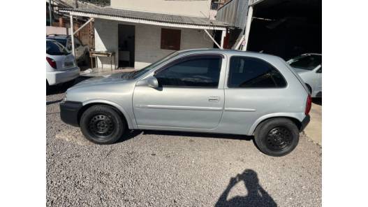CHEVROLET - CORSA - 1996/1996 - Prata - R$ 11.000,00