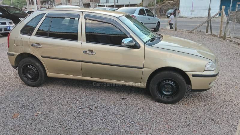 VOLKSWAGEN - GOL - 2000/2000 - Dourada - R$ 14.900,00