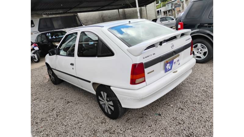 CHEVROLET - KADETT - 1996/1996 - Branca - R$ 11.900,00