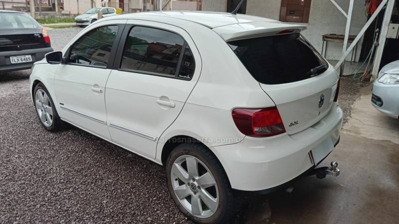 VOLKSWAGEN - GOL - 2010/2010 - Branca - R$ 32.500,00